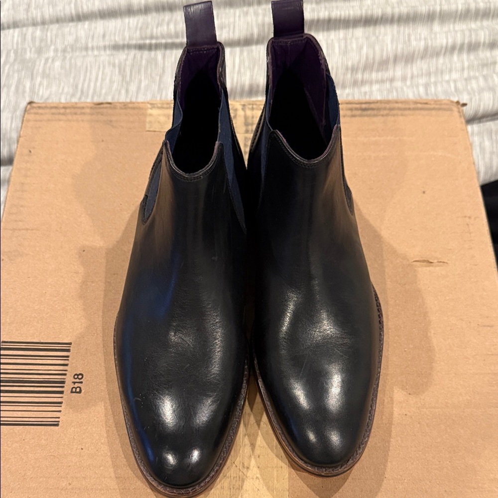 Ted Baker London Black Leather Ankle Boots